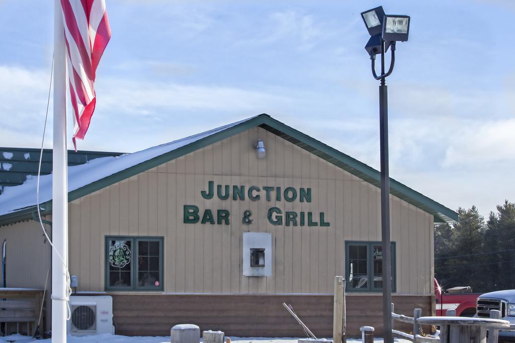 Junction Inn Suites & Conference Center Babbitt المظهر الخارجي الصورة